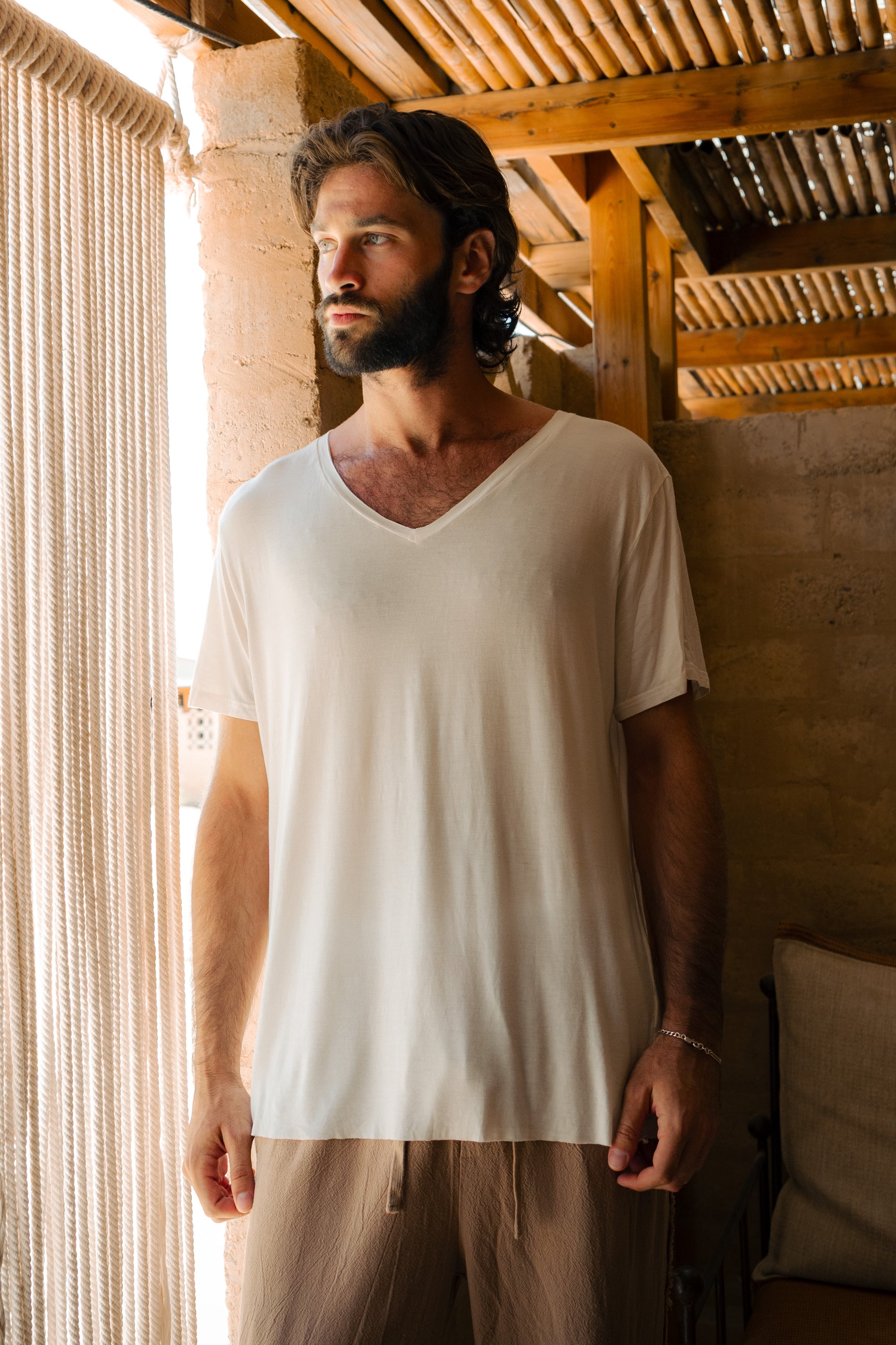 BenBen Drift - V Neck T Shirt - White